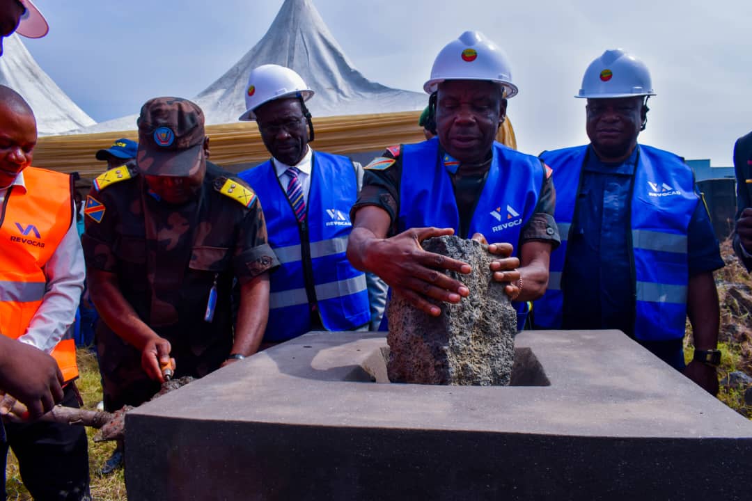 Nord-Kivu :Gouverneur Peter Cirimwami pause la première pierre de la construction de l’hôpital de l’église Adventiste de Goma